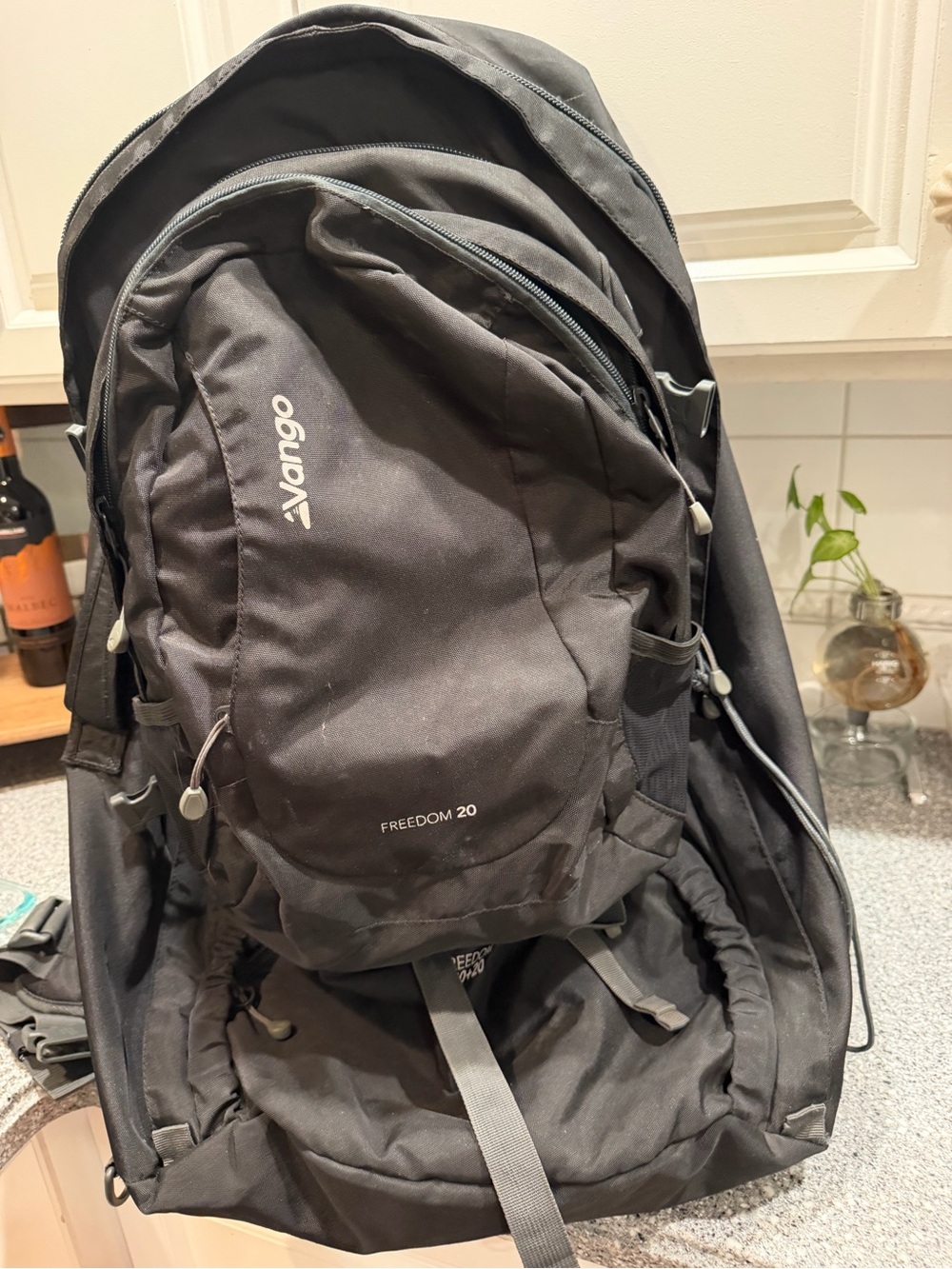 Vango Hiking Multi Use Black Backpack 80+20 L Detachable Small Pack